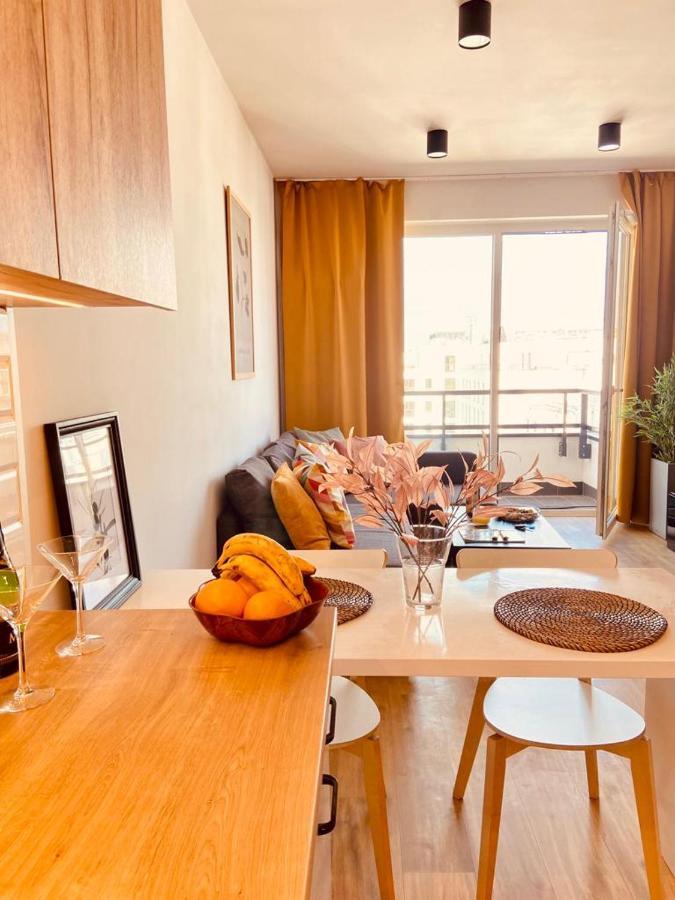 ורשה Spacious,Stylish And Comfortable 2 Room Apartment With Million Dollar View מראה חיצוני תמונה